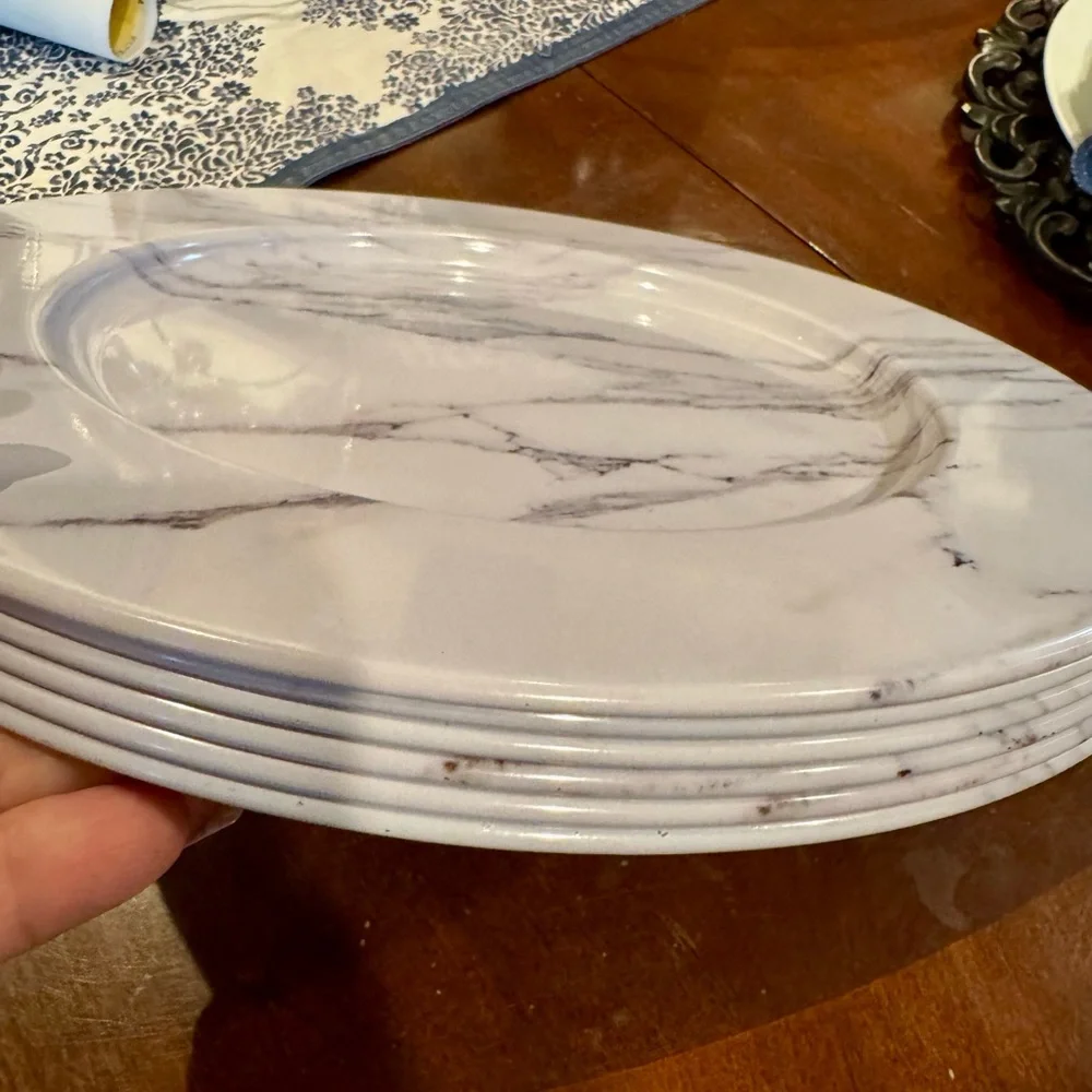 Pier 1 Marble Design Charger Plates (6)